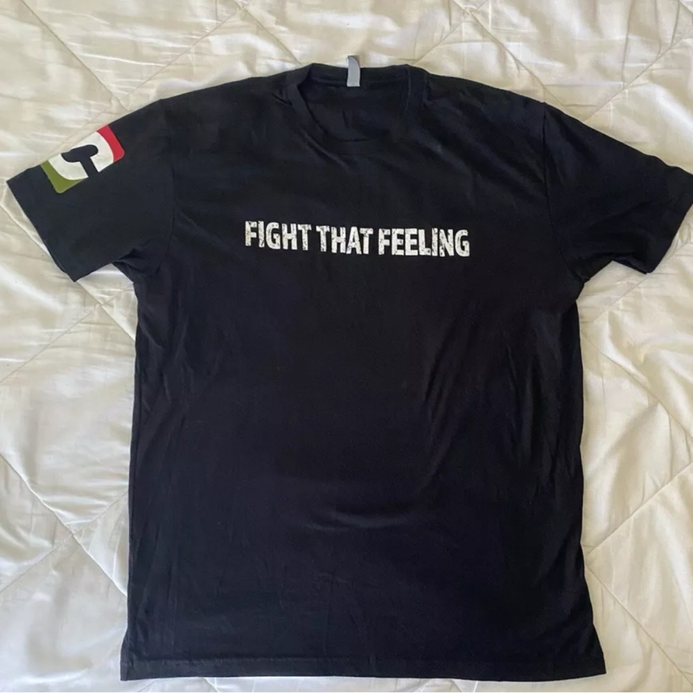 Dave Chappelle Fight That Feeling Shirt. Size LARGE